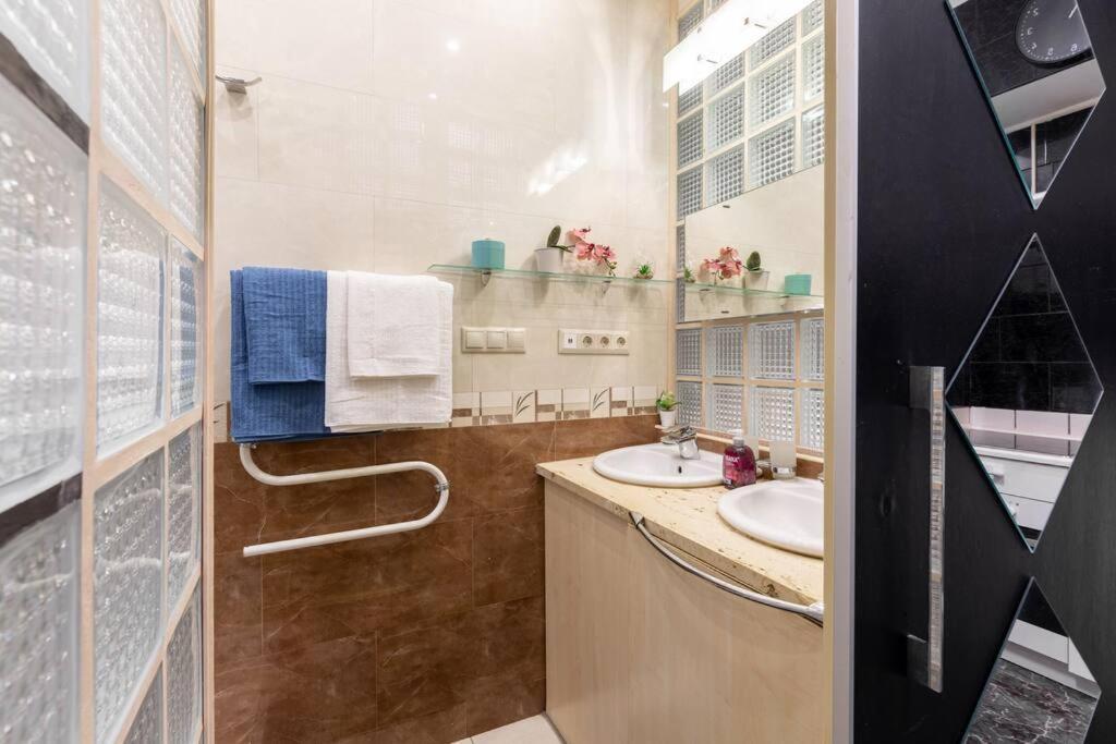 Stylish Central Budapest Apartment Budapeste Exterior foto