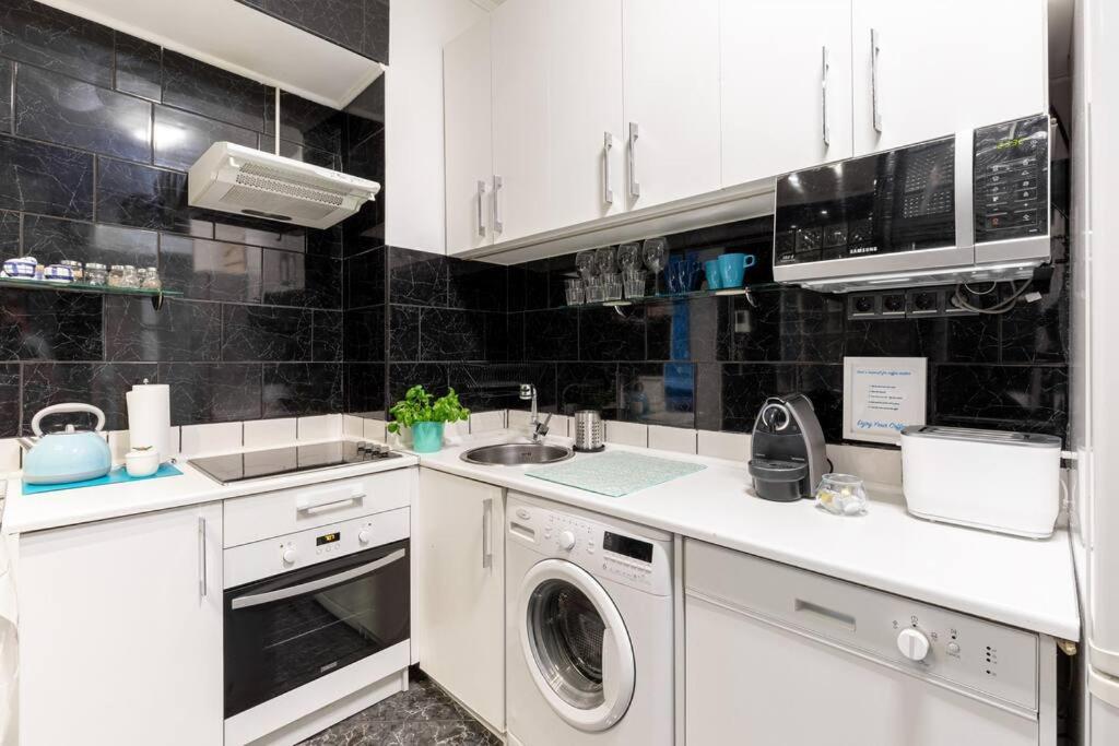 Stylish Central Budapest Apartment Budapeste Exterior foto